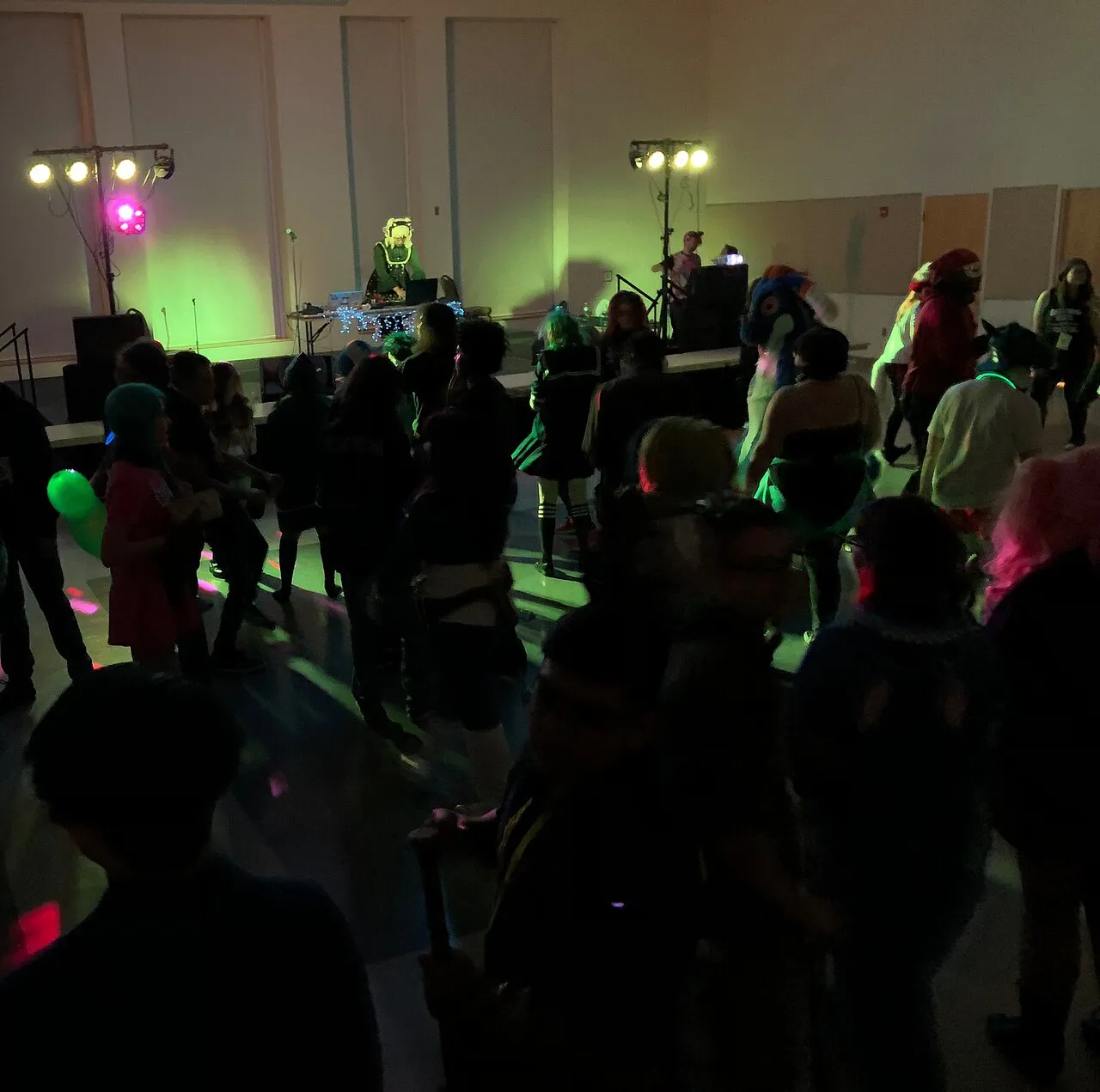 Attachments/design-nightcore-animarathon-rave.jpg